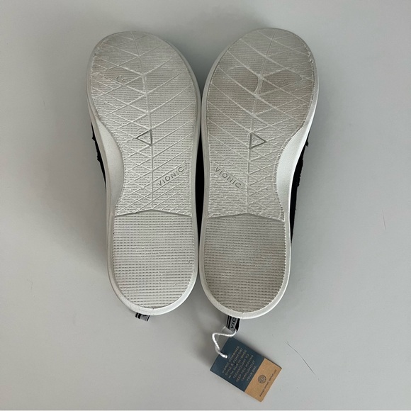 Vionic Beach womens size 6 Malibu canvas slip on shoes black new - Picture 7 of 9